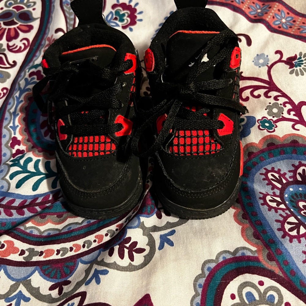 Toddler Jordan’s size 6c